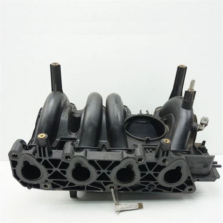 Collecteur d'admission pour Dacia Logan